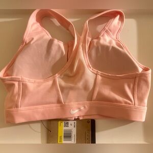 Nike Swoosh Women Sports Bra